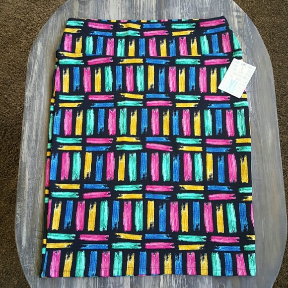 LuLaRoe Dresses & Skirts - 🔰GORGEOUS CASSIE🔰